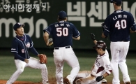 [포토] 서건창 '발로 만든 안타!'