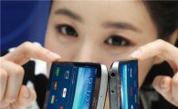 삼성은 '혁신' 애플은 '속도전'…10월 스마트폰 빅매치