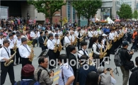 [포토]추억의 섹스폰 울려퍼지는 충장축제