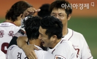 [포토] 이택근 '지수야 오늘은 네가 해냈구나'