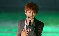 [포토]'EXO' 찬열, 무릎 꿇고 애절하게~