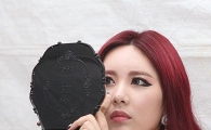 [포토]거울공주 큐리, 무대 오르기전 예쁘게~