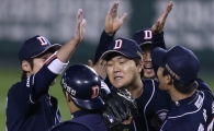 두산, LG 빈틈 파고들어 PO 기선 제압