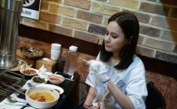 아이비, 먹방 종결자 대열 합류… '폭소'