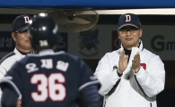 [포토] 흐뭇한 김진욱 감독 '오재일 최고야'