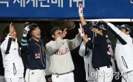 [포토] 오재일 '균형 깼다!'