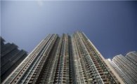 "홍콩 집값 30% 하락 전망"…은행들 줄줄이 경고