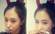 유리, 할로윈데이 유령 초콜릿 인증샷 '깜찍'