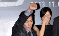 [포토]슈퍼맨포즈 최승현, 한예리 너무 부끄러!