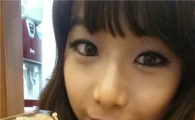 [포토]베스티 유지 셀카, '김밥 한 입 하세요~'(스타24시)