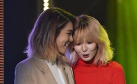 [포토]'트러블메이커' 현아, "가희언니 제 컴백 무대 어땠어요?"