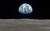 달 착륙 음모론 사진들 "진실은 무엇일까?" '논란증폭'