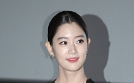 [포토]클라라, 돋보이는 볼륨감