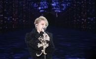 [포토]'자체발광' 김재중, 빛나는 무대