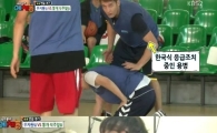 '우리동네 예체능' 석주일, 존박 낭심 가격… "장가도 안 갔는데" 폭소