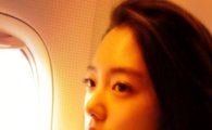 클라라 비행기 셀카 '섹시함 속에 가려진 청순매력'