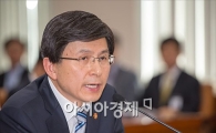 [포토]답변하는 황교안 장관