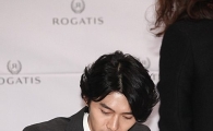 [포토]현빈, 사장님 결제 포스 물씬