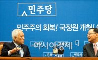 국회 찾아간 鄭총리 "법안처리 읍소"…野 "열쇠는 朴대통령"