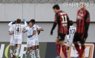 [포토] 박태민 역전골에 기뻐하는 인천 유나이티드