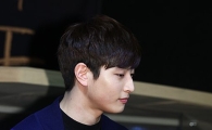 '부상 투혼' 2AM 진운 "팬들 덕분에 무대에 설 수 있었다"