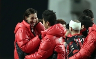 [포토] 김진규 '데얀, 해트트릭 축하해~'