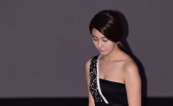 [포토]손은서, 가리기 바쁜 '파격의상'
