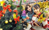 [포토]홈플러스, 크리스마스 용품 200종 판매