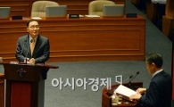[포토]답변하는 정홍원 총리
