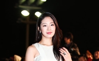 [포토]박지수, 청순미 넘치는 순백의 드레스