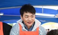 [포토]김승수, '이렇게 만들면 되나요?'