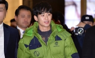 [포토]김수현, 아웃도어도 그가 입으면 화보!