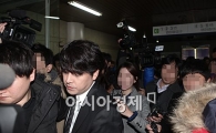 [포토]류시원, '초췌해진 표정'