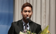 [포토] 일구상 시상식, 신인상 수상한 두산 유희관