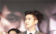 최시원 홍콩 영화 '헬리오스' 제작발표회 참석 '인기실감'
