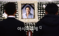 [포토]영정 속 미소짓는 故 김지훈