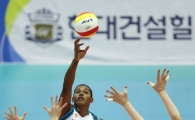 [포토] 베띠 '키를 살짝 넘기며'