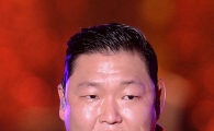 [포토]싸이 '매끈한 꿀 피부~'