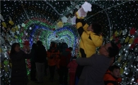 보성차밭 빛 축제, 주말 맞아 ‘북적’  