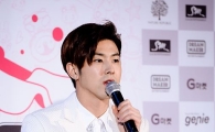 동방신기 유노윤호 "비와 동시 컴백, 공연도 꼭 보고싶어"