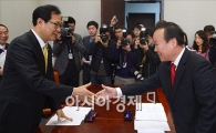 [포토]분위기 좋은 국정원특위 여야 간사