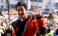 [포토]'쓰레기' 정우, 내가 바로 대세!