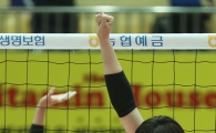 [포토] 장소연 '블로킹 성공에 주먹 불끈!'