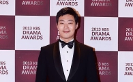 [포토]이희준, 깔끔한 턱시도 자태