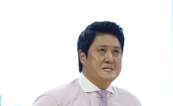 [포토] 자켓 벗은 문경은 감독 '안풀리네'