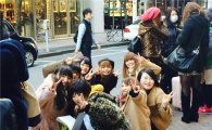 [포토]엠파이어 일본 공연, 현지 팬들 다 함께 '브이'