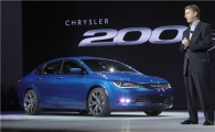 [디트로이트모터쇼]크라이슬러 중형세단 200 공개