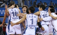[포토] 삼성화재 '라이벌전 승리로 선두 탈환!'