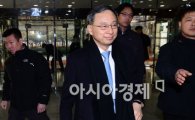 KT 황창규號 출범…조직개편·서비스혁신 '첩첩산중'(종합) 
