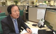 김주하 농협은행장, 고객행복센터 방문…비상 근무 상담사 격려 